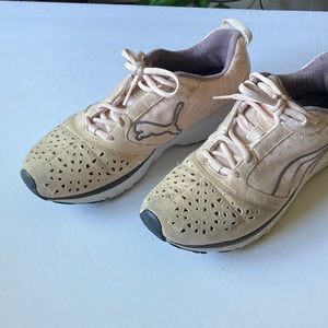 Puma , Peachy color with brown details and white outsole.Great soles super comfy